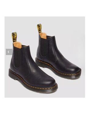 Dr. Martens Ambassador Leather Chelsea
Boots Black —Ambassador
$180 women size 6